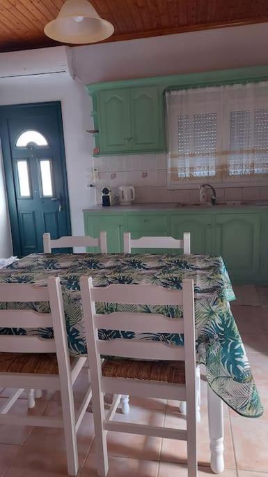 Colorful 2-Bedroom House In גאיוס מראה חיצוני תמונה